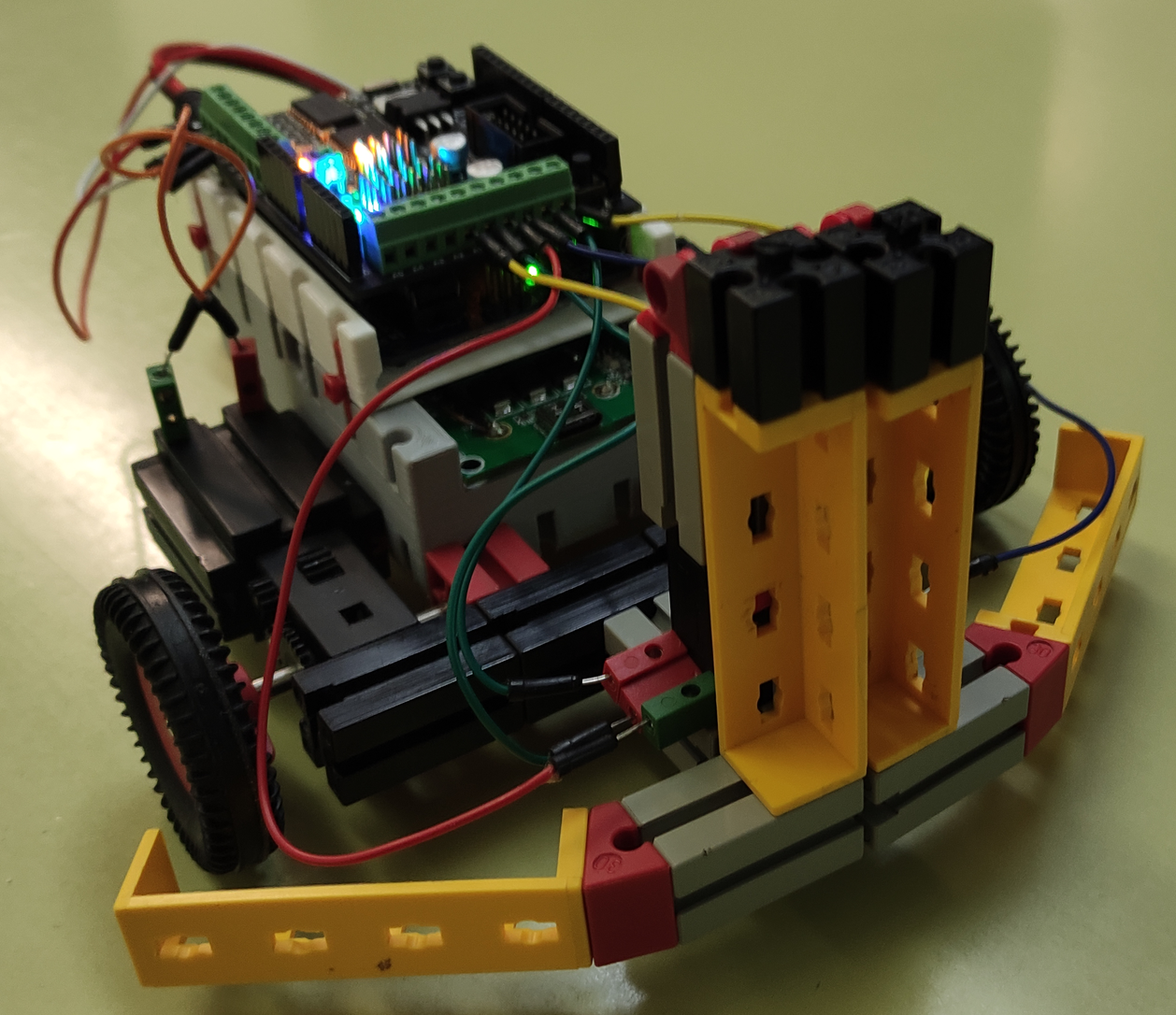 Split bumper design allowing detecting obstacles from left and right.